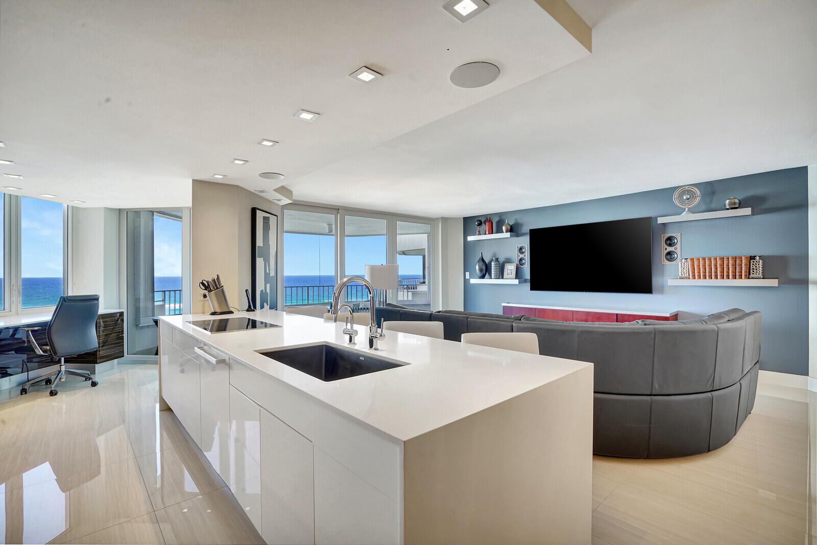 550 S Ocean Boulevard 1005