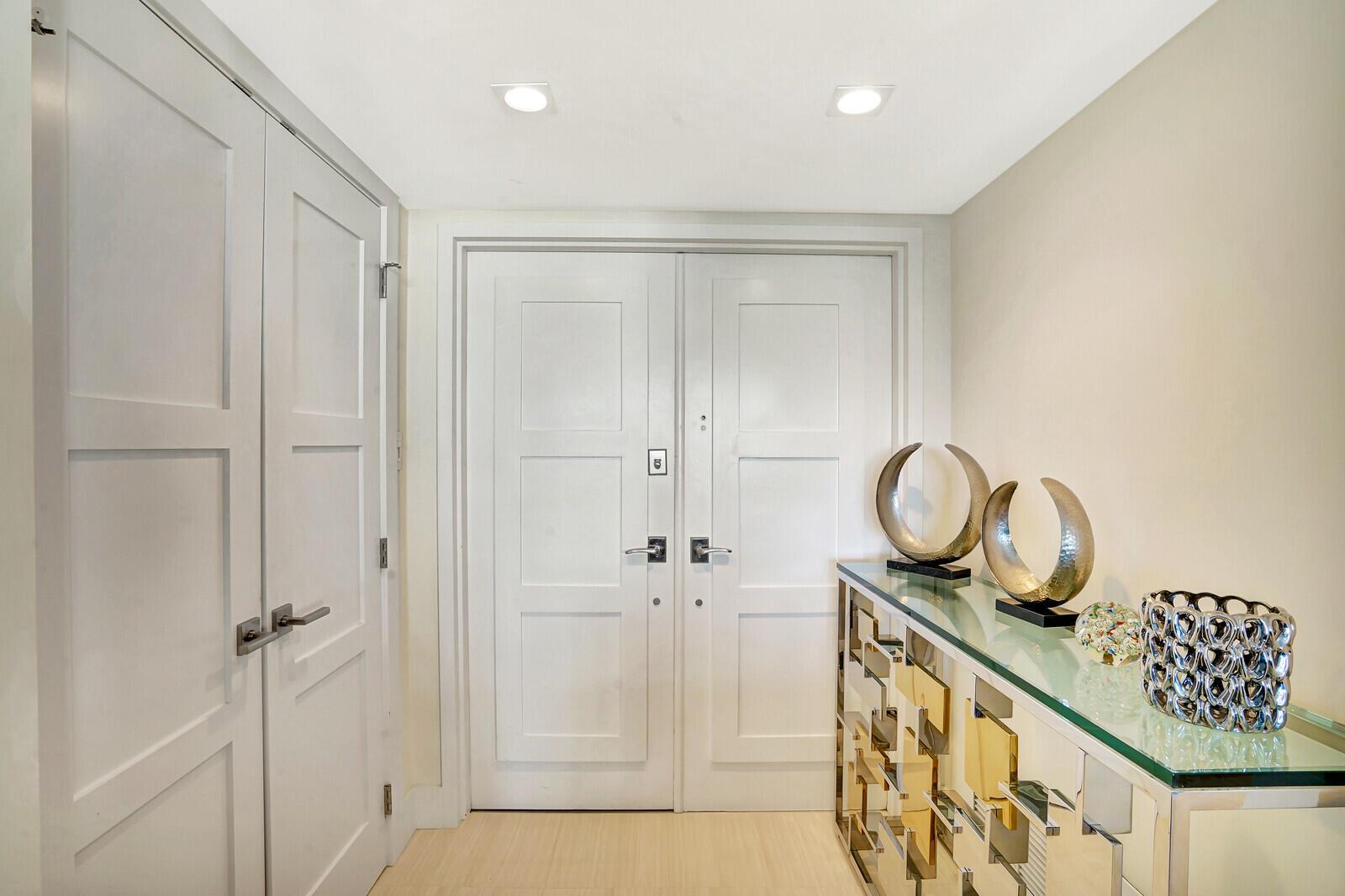 550 S Ocean Boulevard 1005