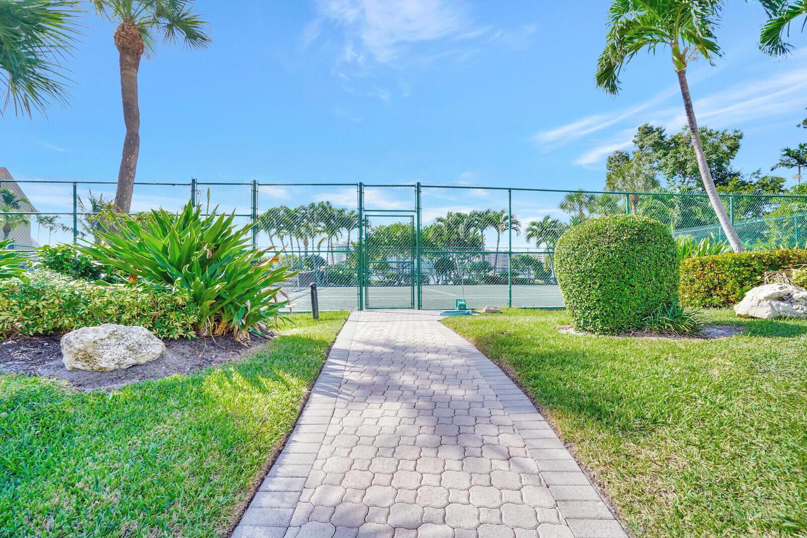 550 S Ocean Boulevard 1005