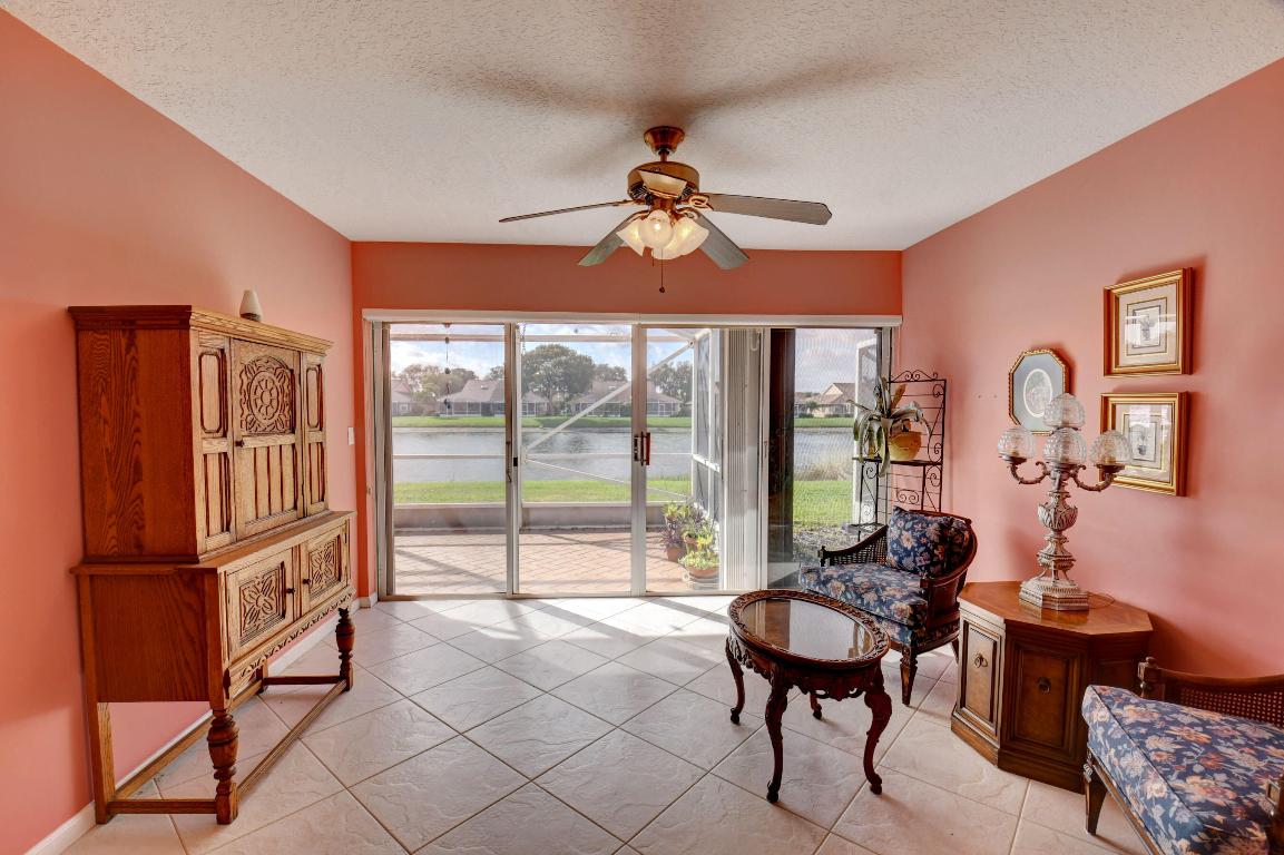 5807 Royal Lake Circle