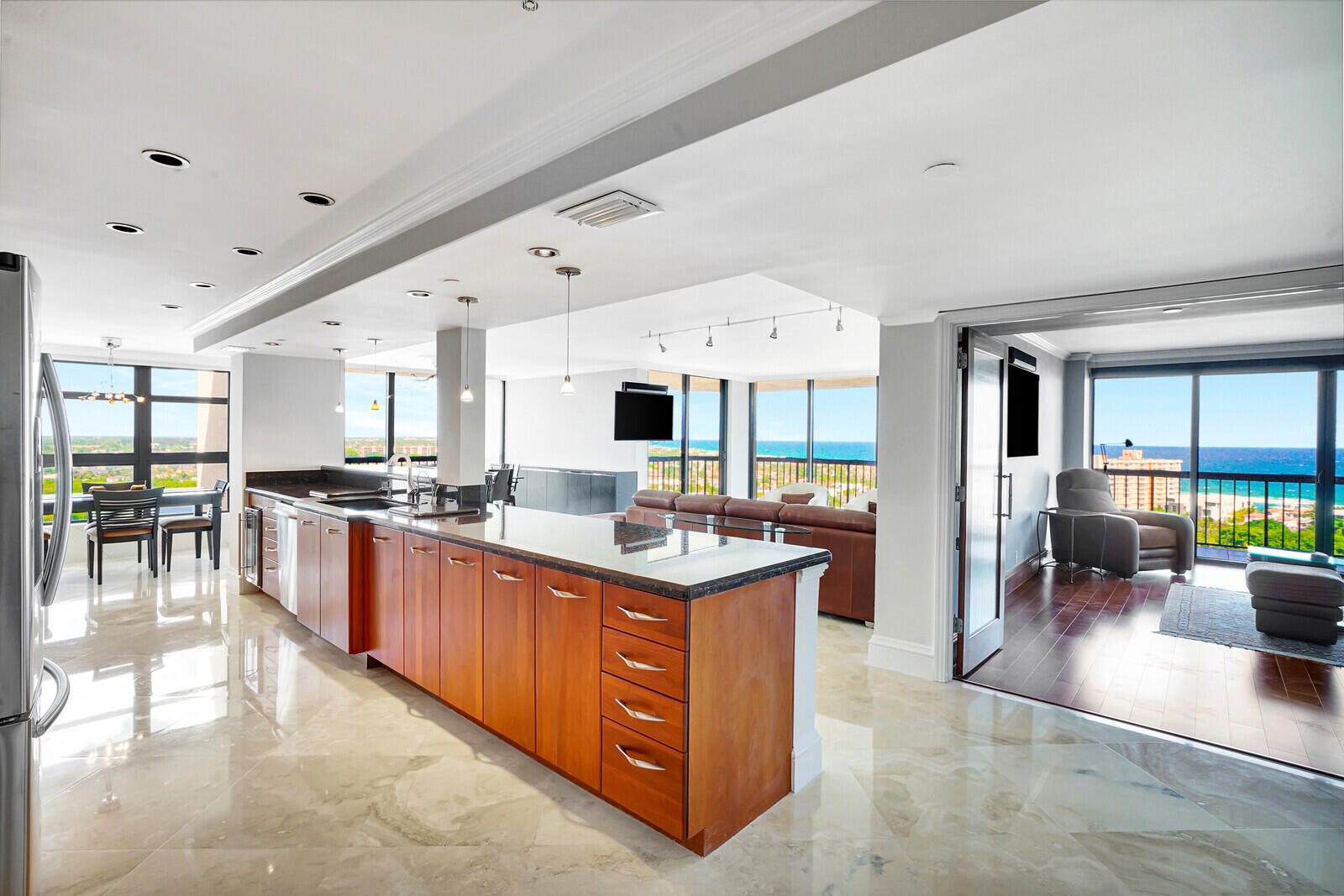 4740 S Ocean Boulevard Ph-5