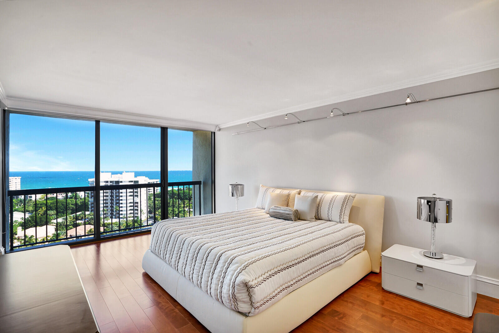 4740 S Ocean Boulevard Ph-5