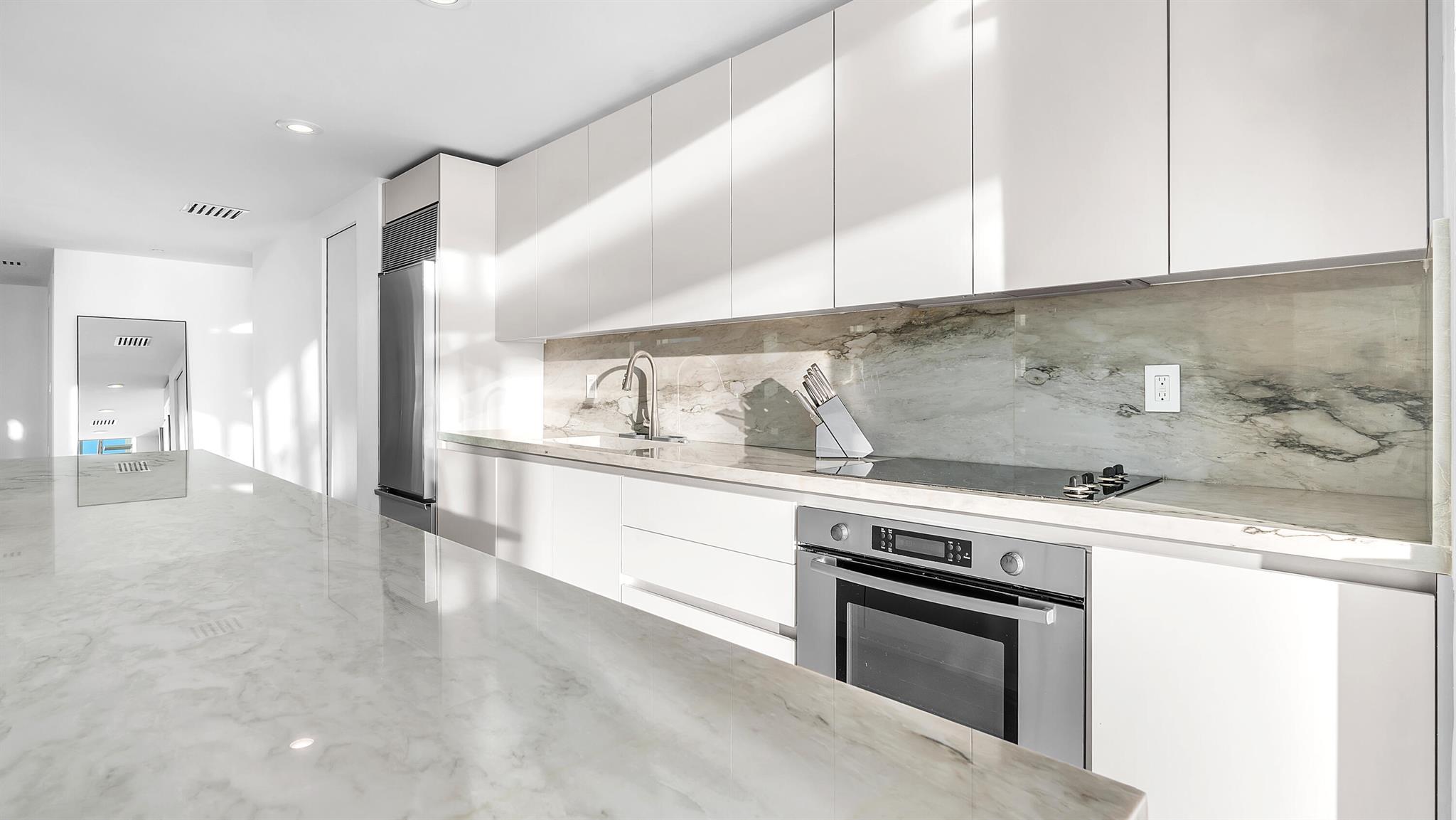 1040 Biscayne Boulevard Unit: 3301