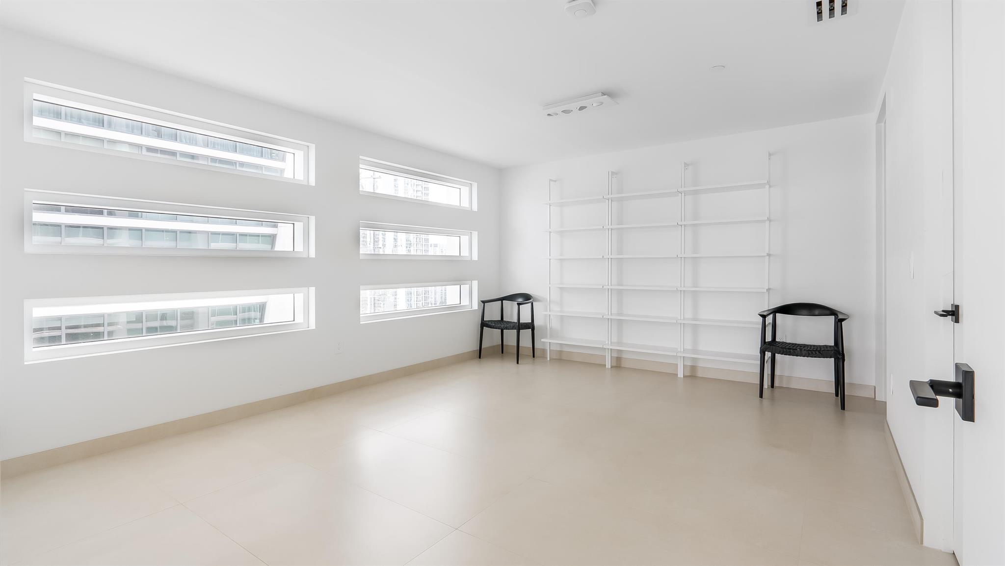 1040 Biscayne Boulevard Unit: 3301