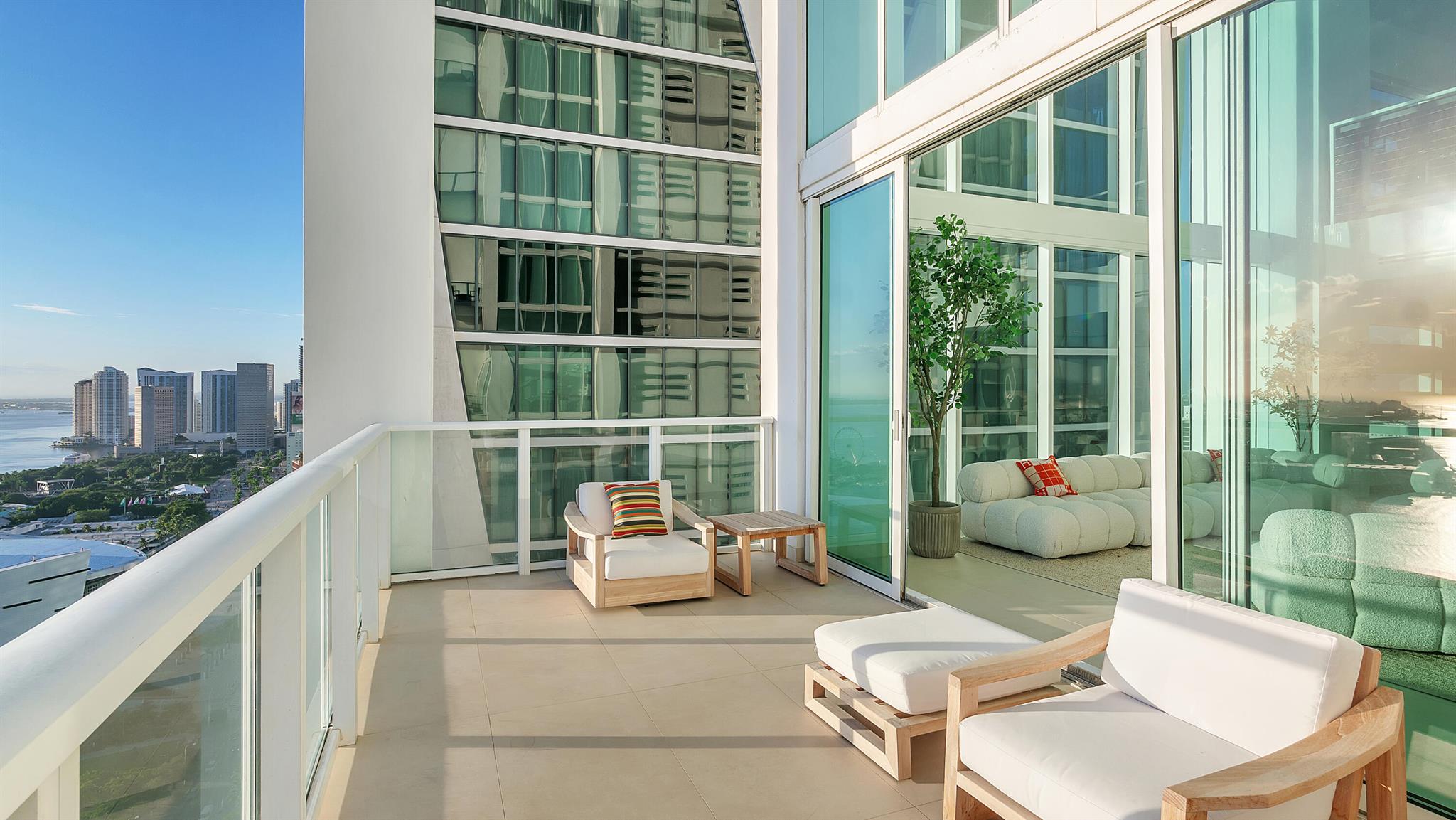 1040 Biscayne Boulevard Unit: 3301