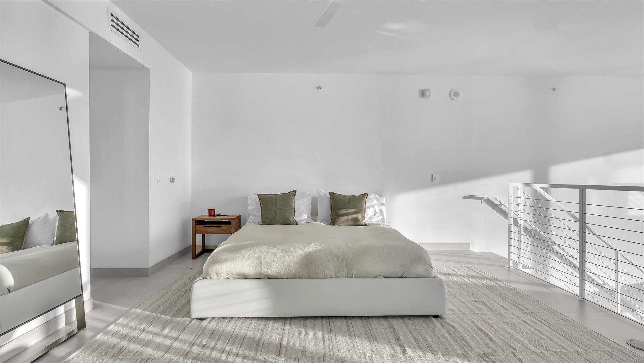 1040 Biscayne Boulevard Unit: 3301