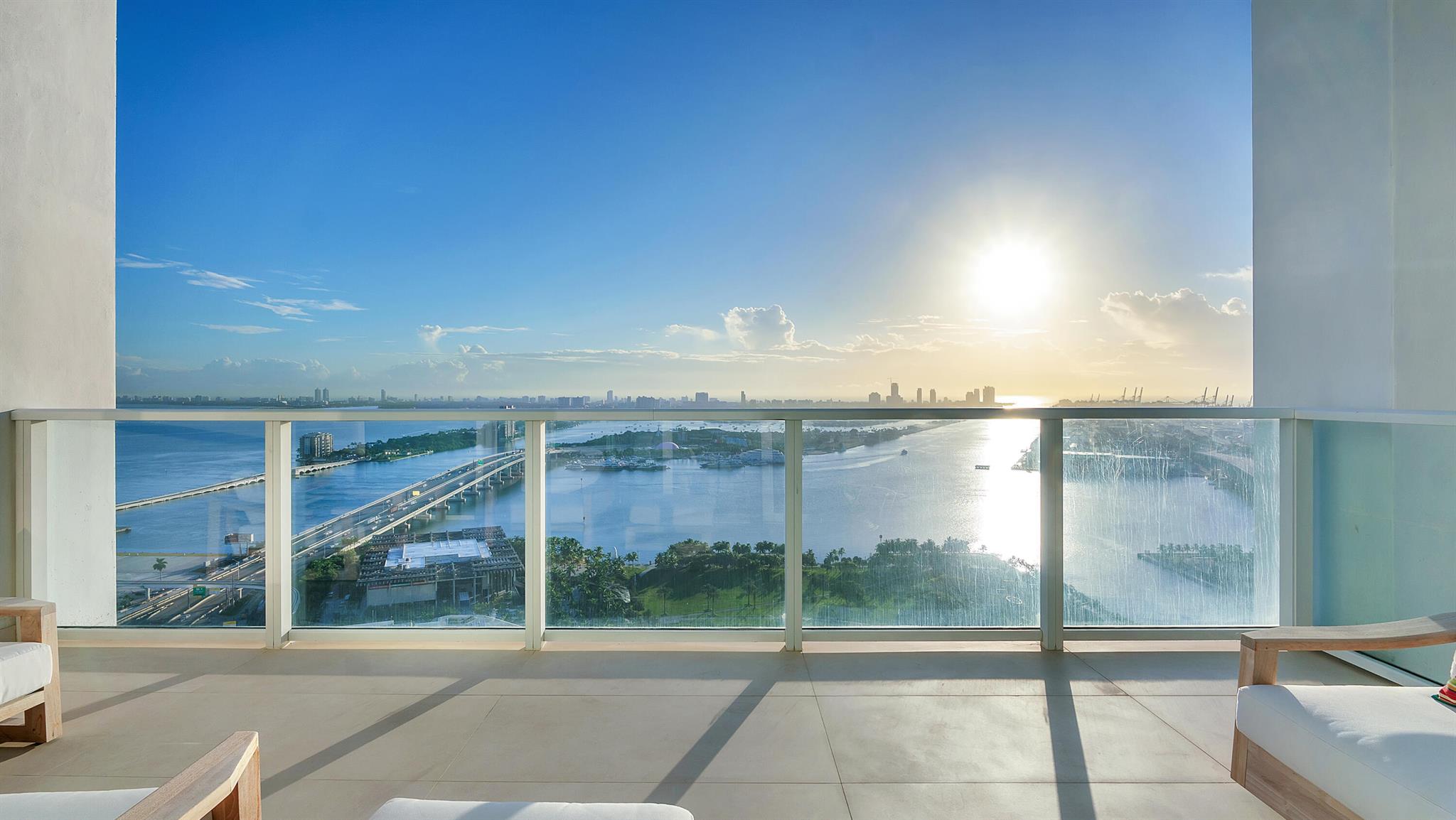 1040 Biscayne Boulevard Unit: 3301