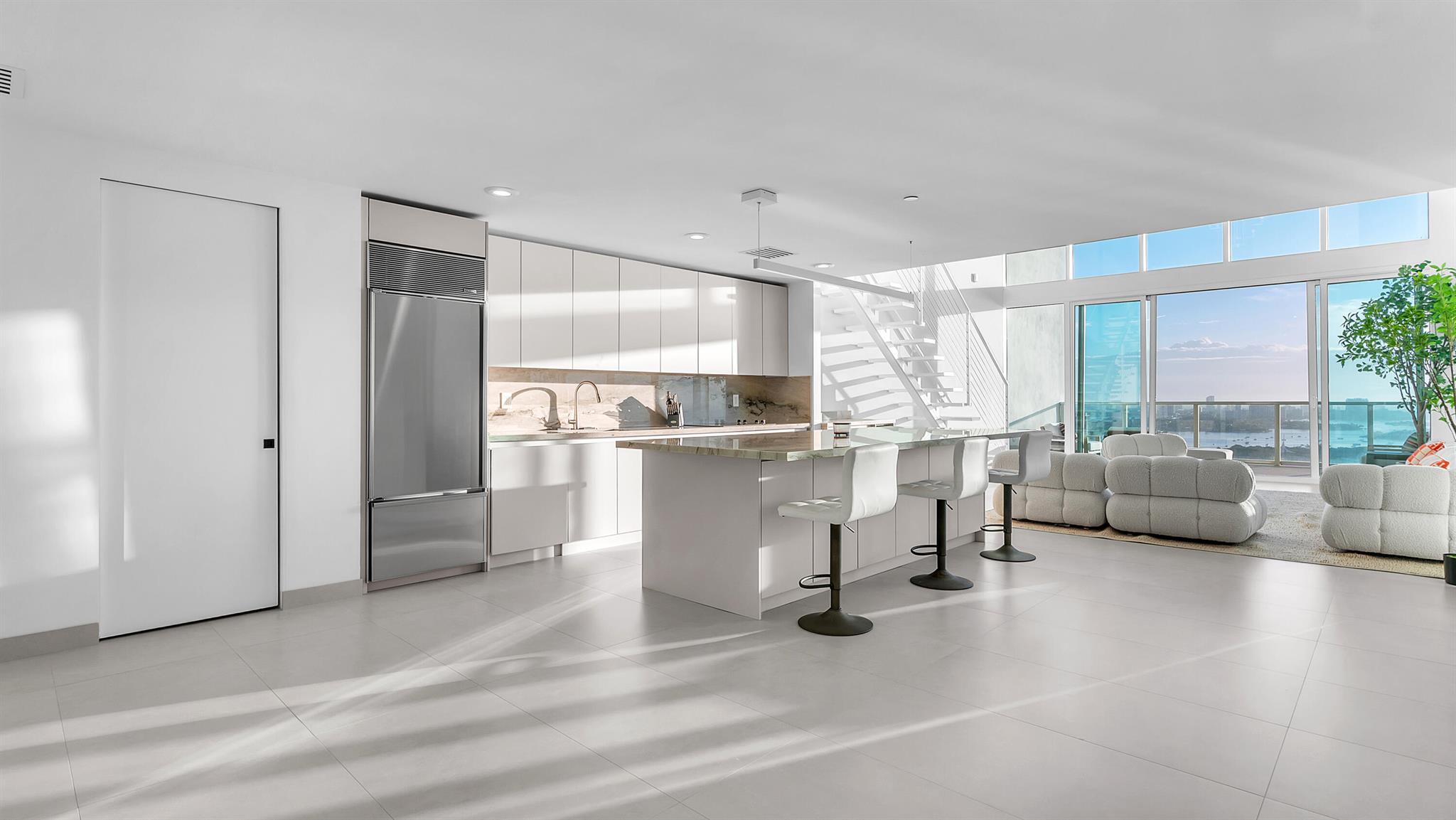 1040 Biscayne Boulevard Unit: 3301