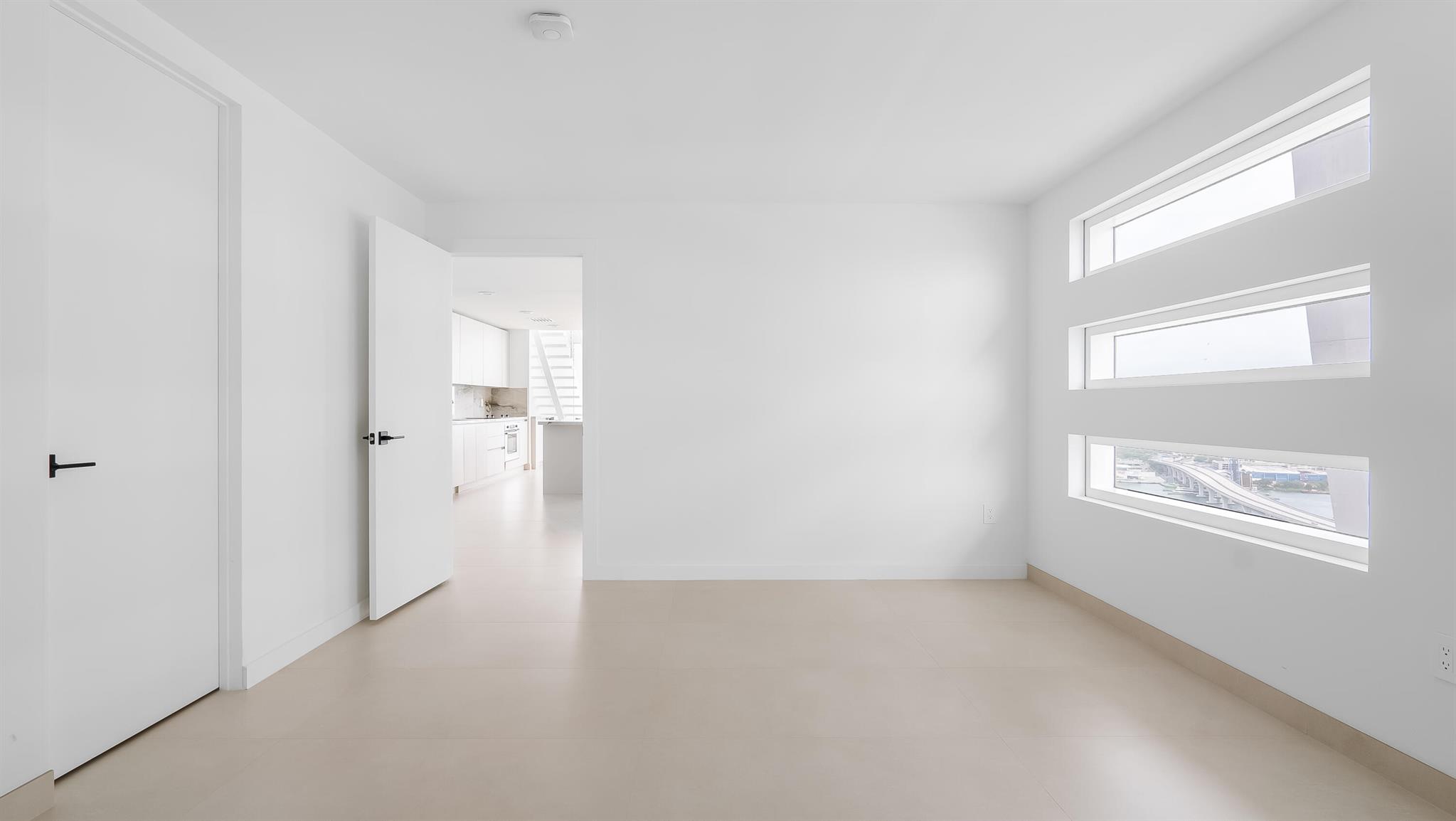 1040 Biscayne Boulevard Unit: 3301