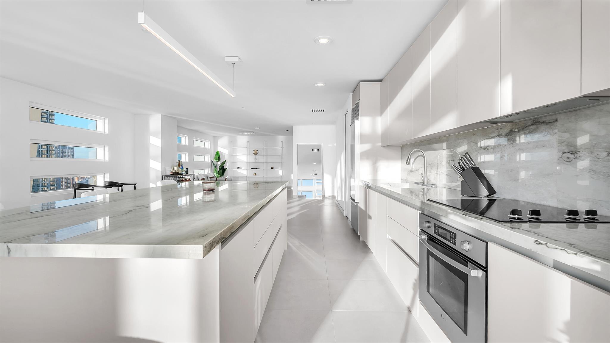 1040 Biscayne Boulevard Unit: 3301