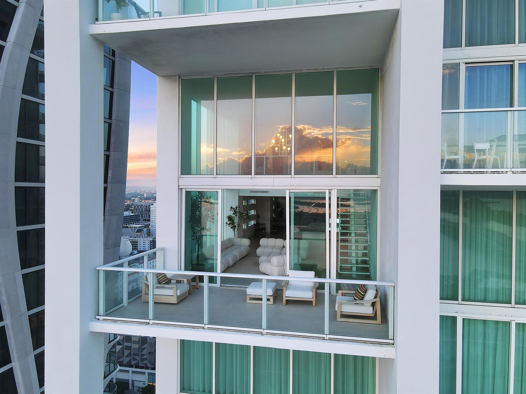 1040 Biscayne Boulevard Unit: 3301