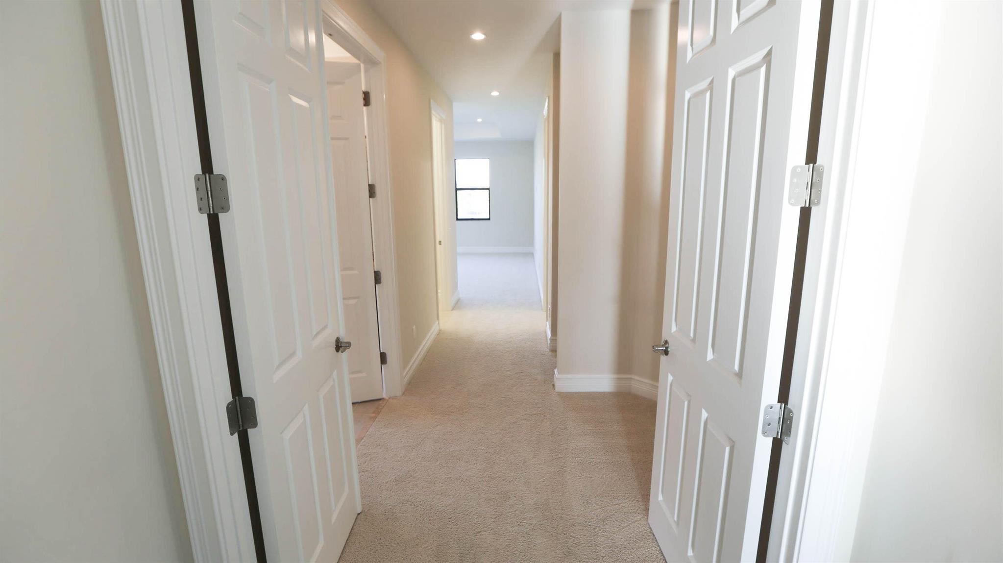 16813 Bridge Crossing Circle