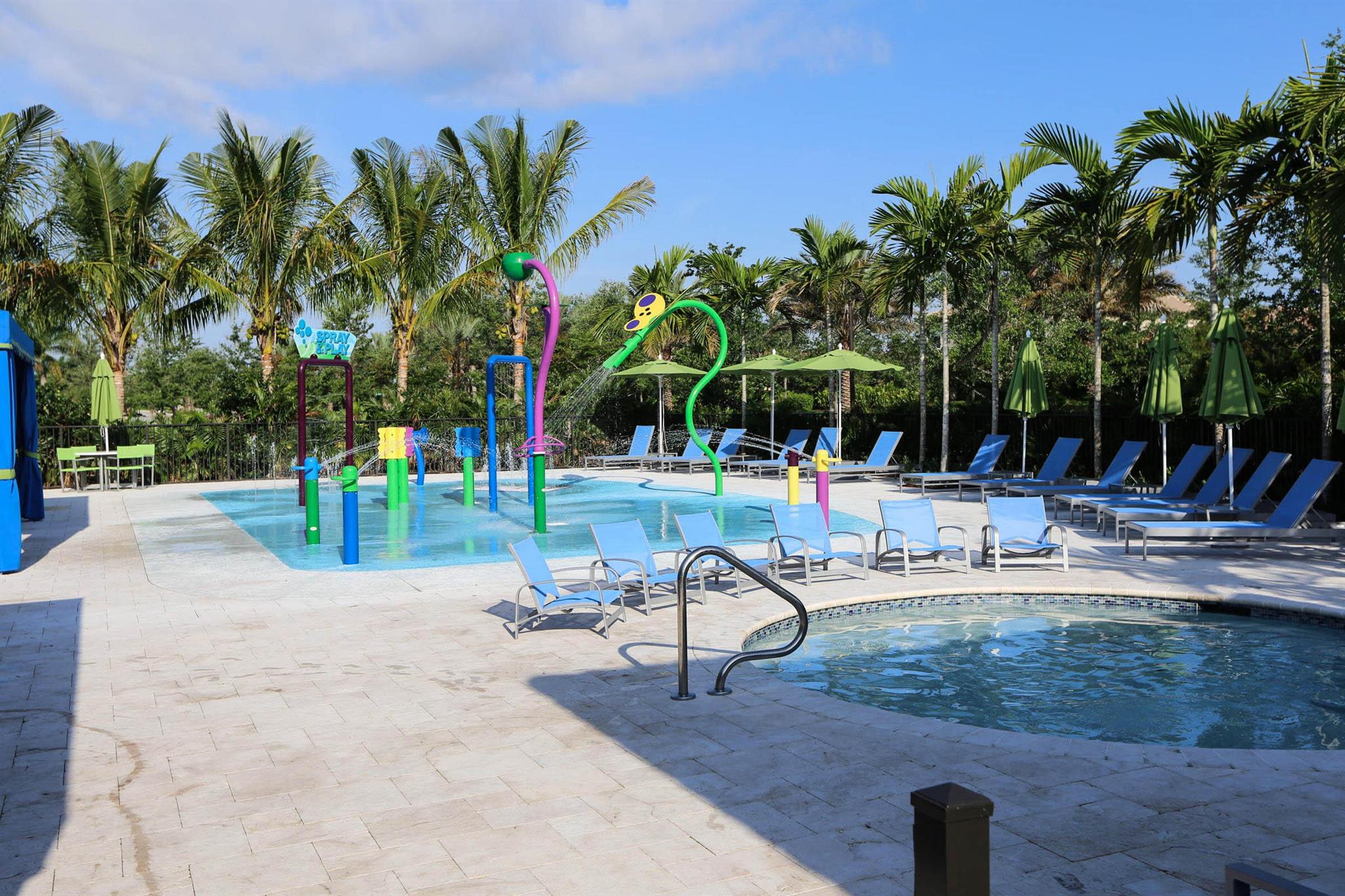 16813 Bridge Crossing Circle