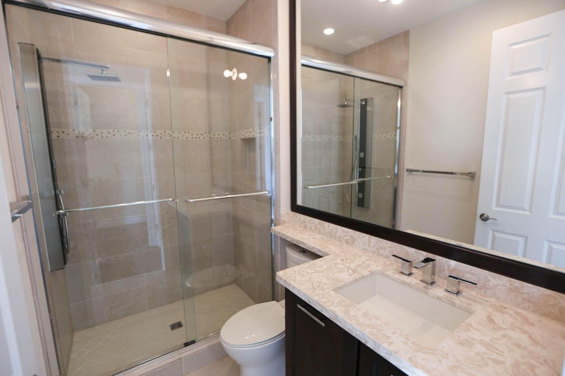 16813 Bridge Crossing Circle