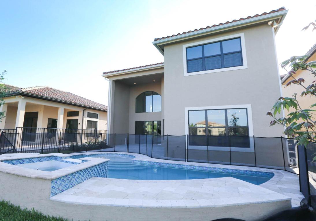 16813 Bridge Crossing Circle