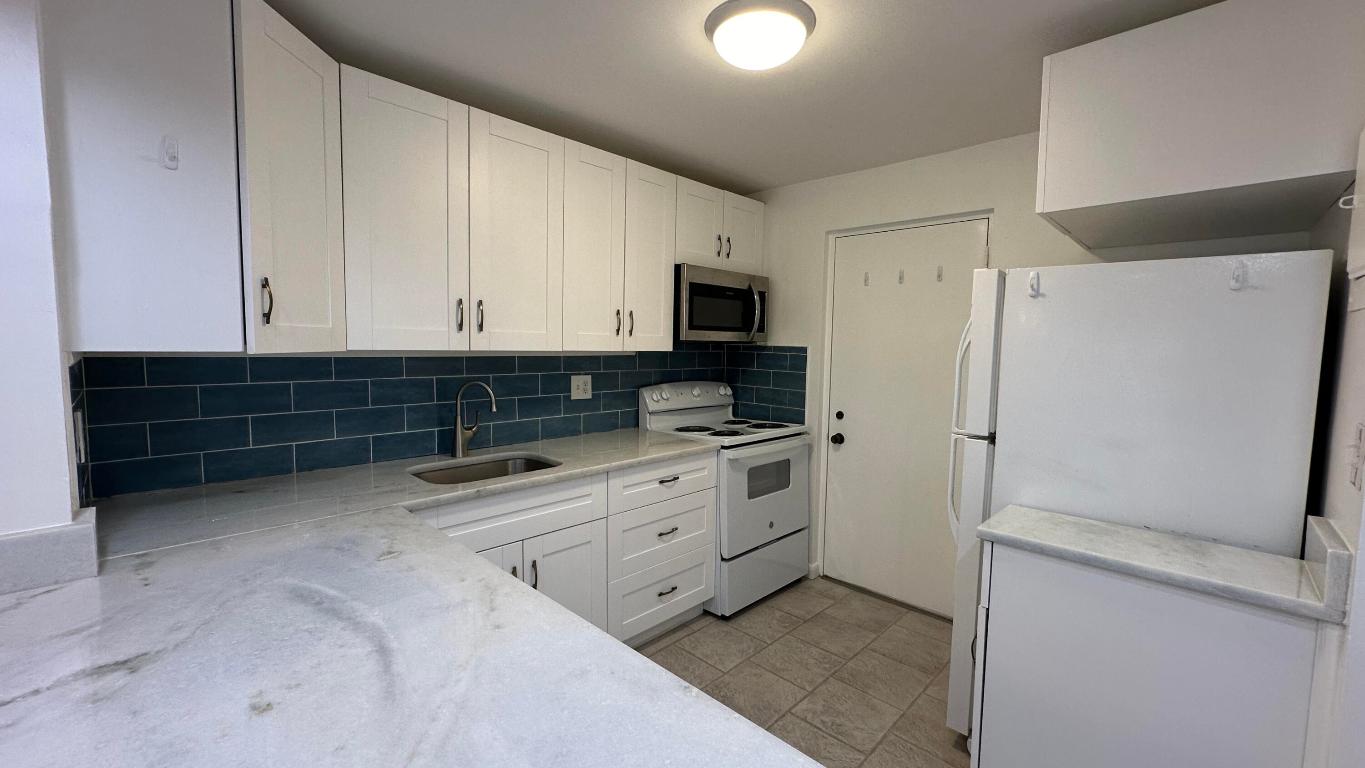 2324 S Cypress Bend Drive Unit: 312