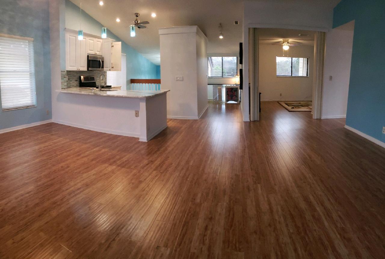 10287 N Circle Lake Drive Unit: Apt 202