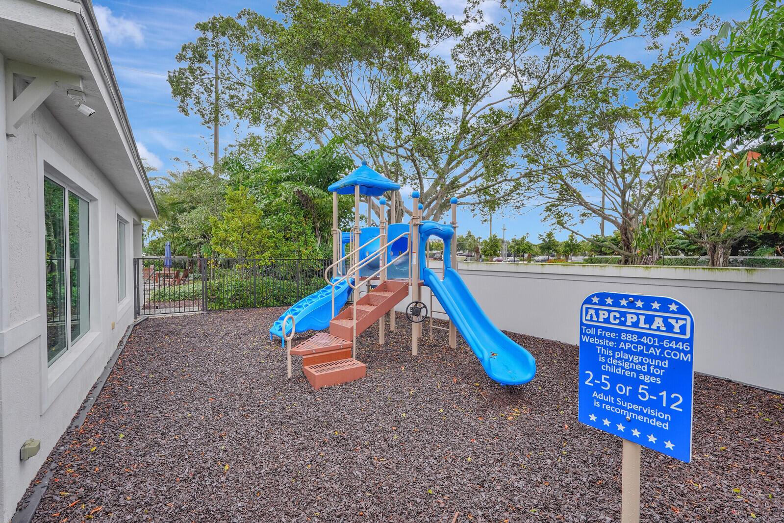 1838 Spoonbill Court