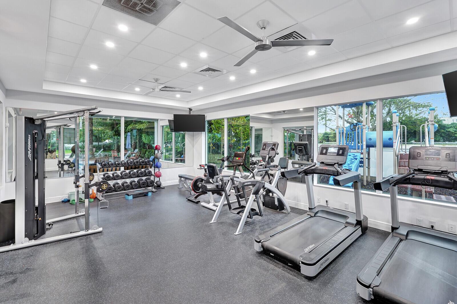 1838 Spoonbill Court