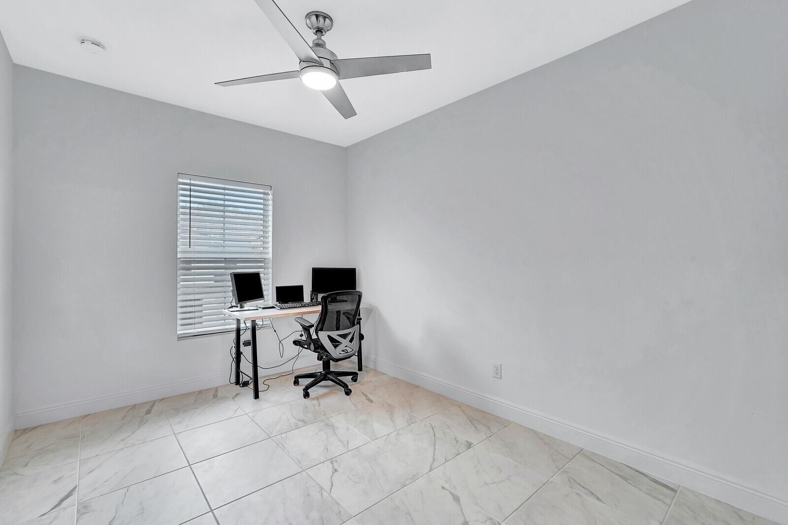 1838 Spoonbill Court