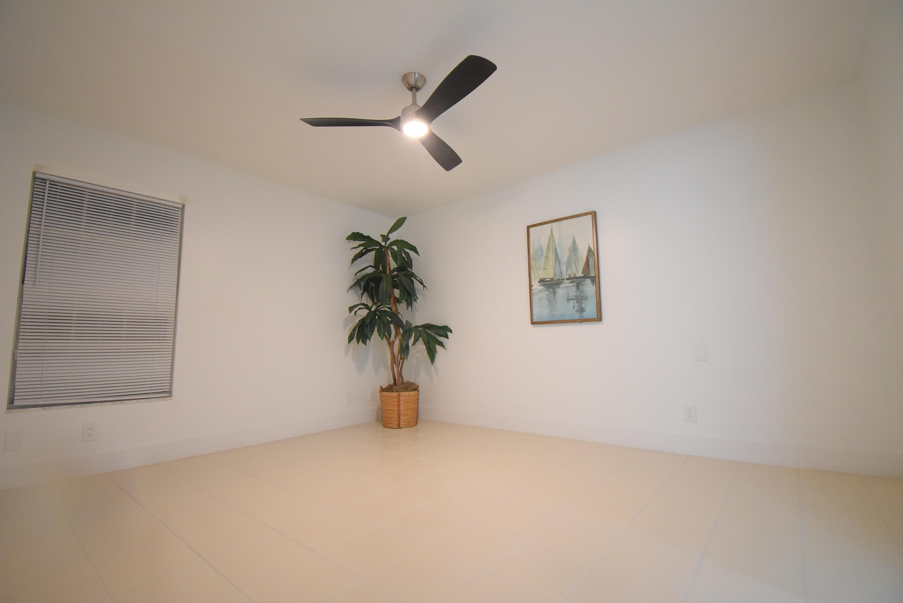 18800 Jolson Avenue Unit: 7