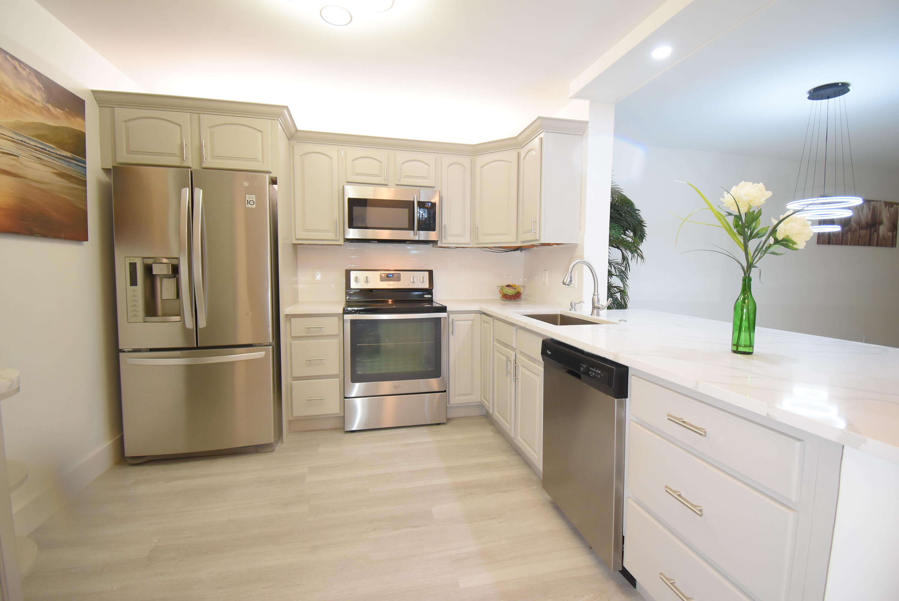 18800 Jolson Avenue Unit: 7