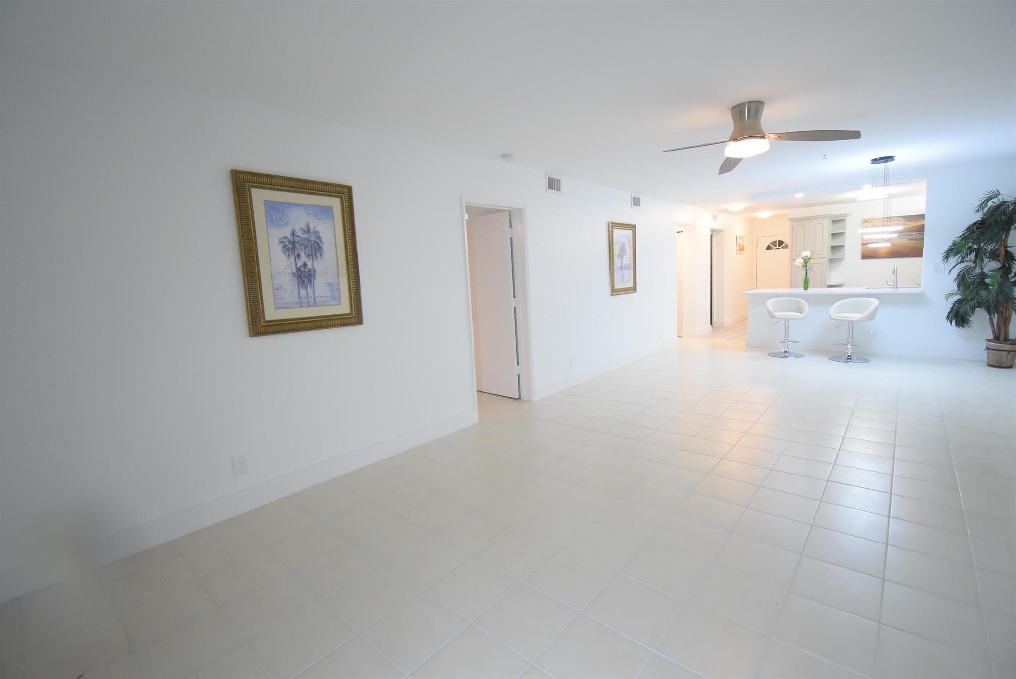 18800 Jolson Avenue Unit: 7