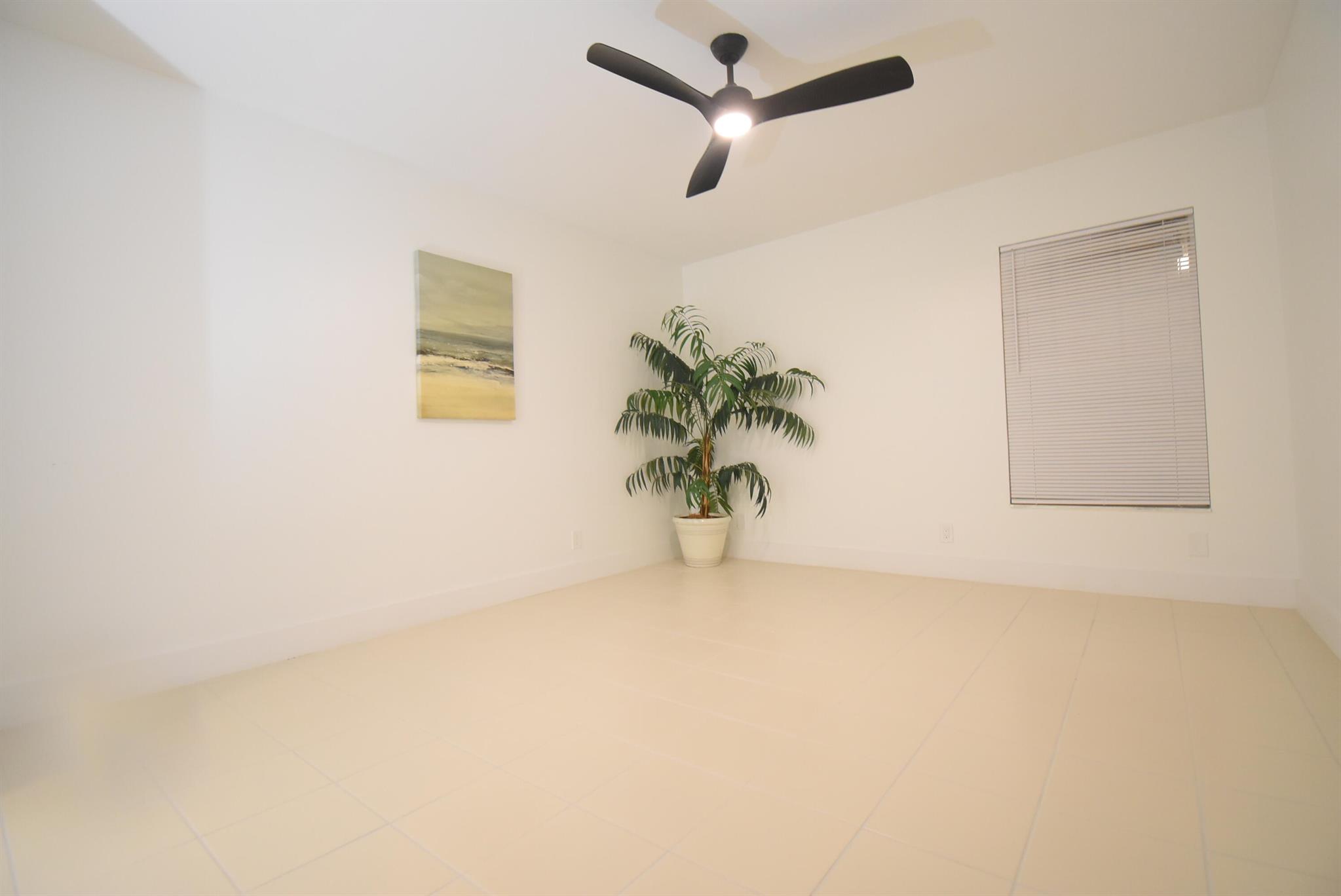 18800 Jolson Avenue Unit: 7