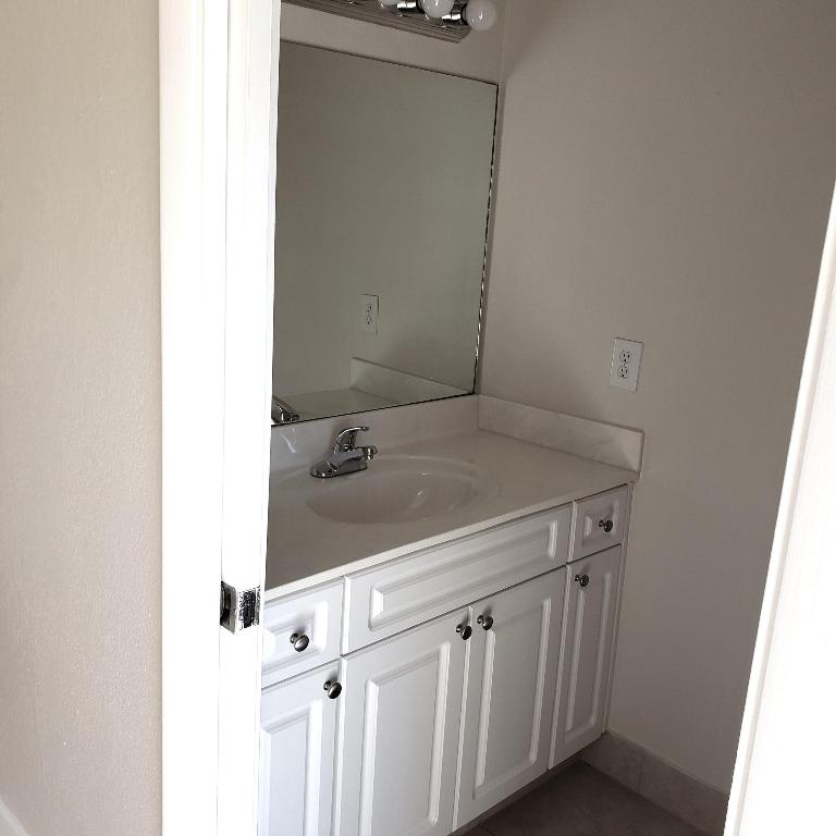 8194 Severn Drive Unit: D