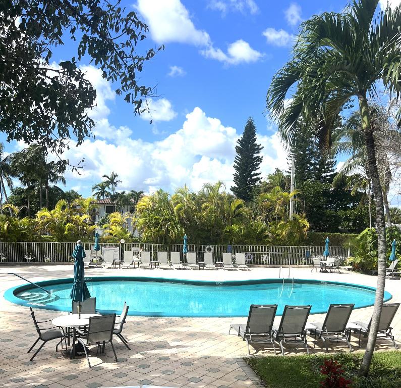 2851 S Ocean Boulevard Unit: G1