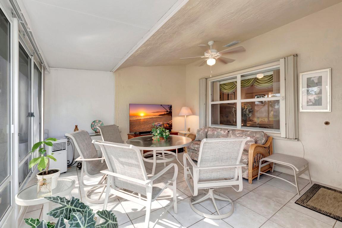 6092 Floral Lakes Drive