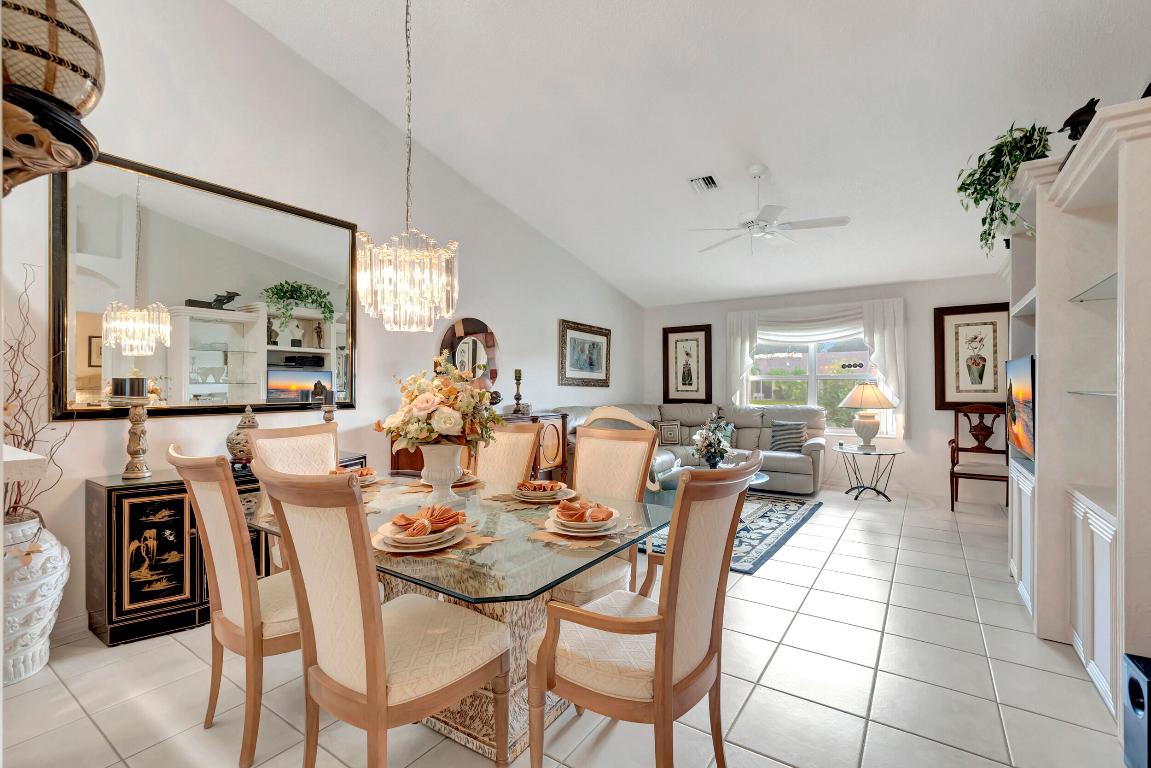 6092 Floral Lakes Drive