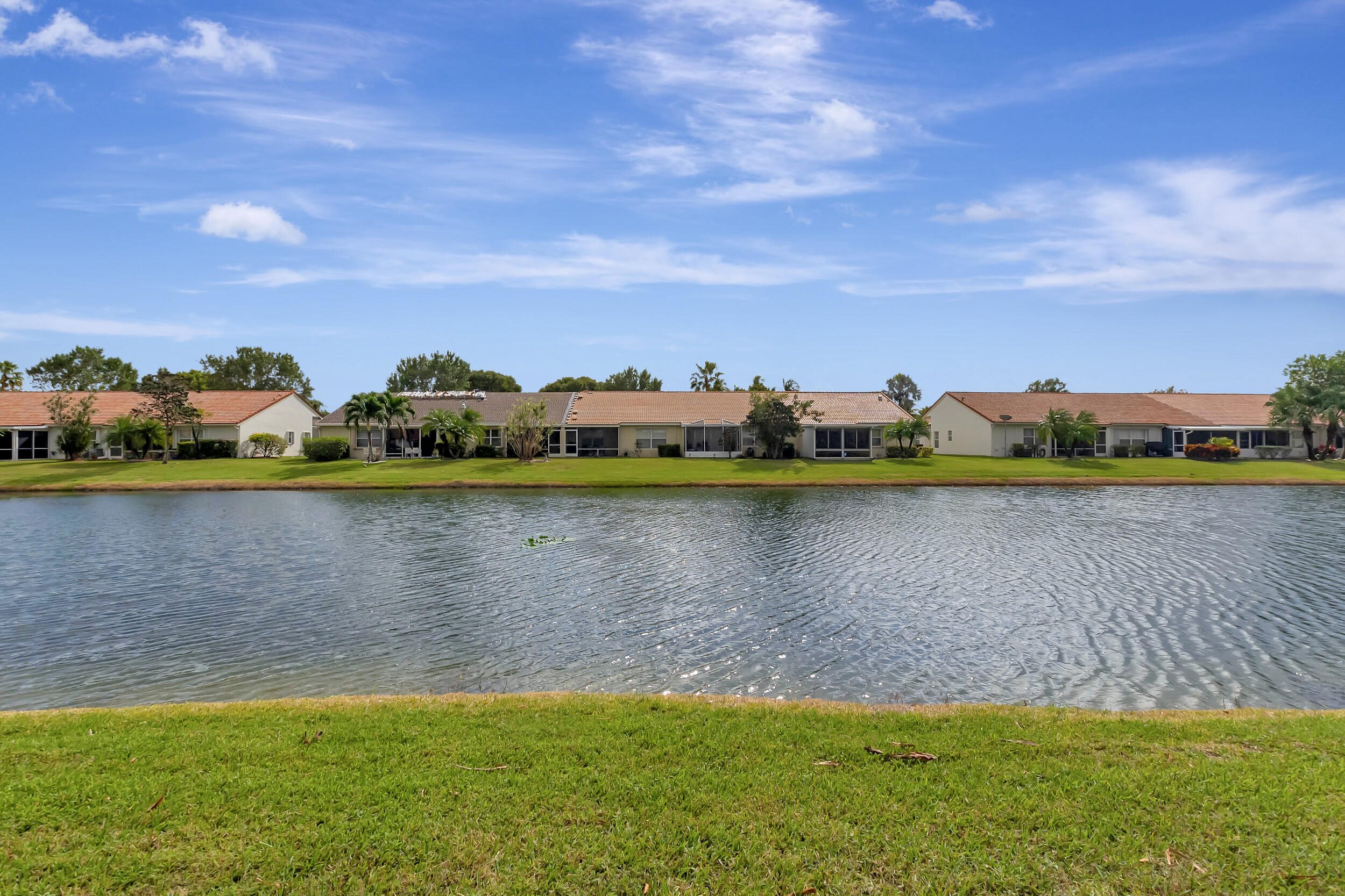 6092 Floral Lakes Drive