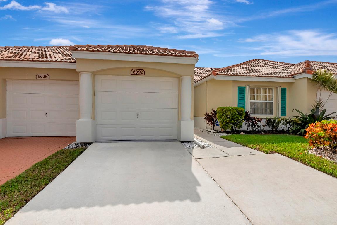 6092 Floral Lakes Drive