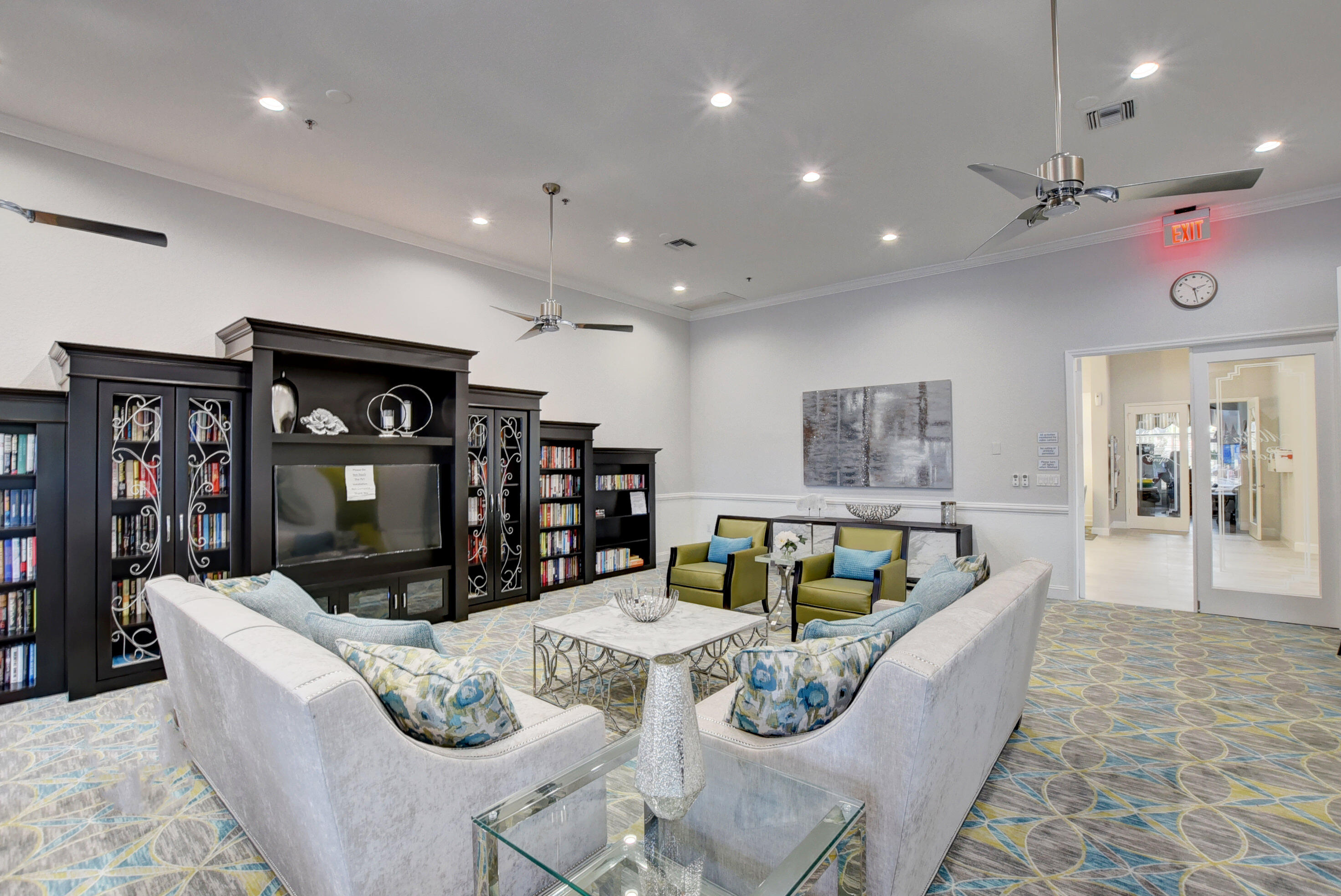 6092 Floral Lakes Drive