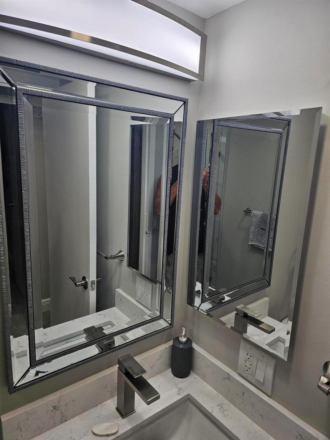 604 W Saxony M Lane W Unit: 604