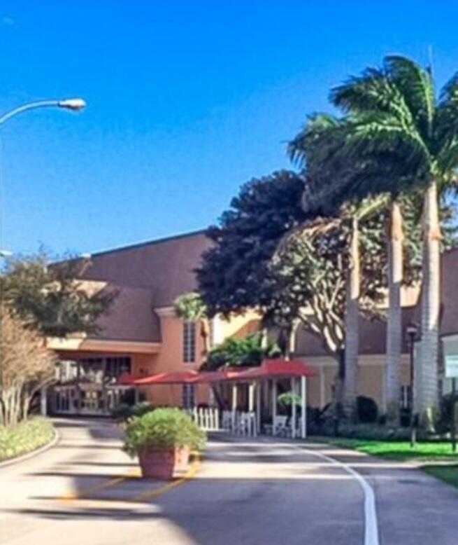 604 W Saxony M Lane W Unit: 604