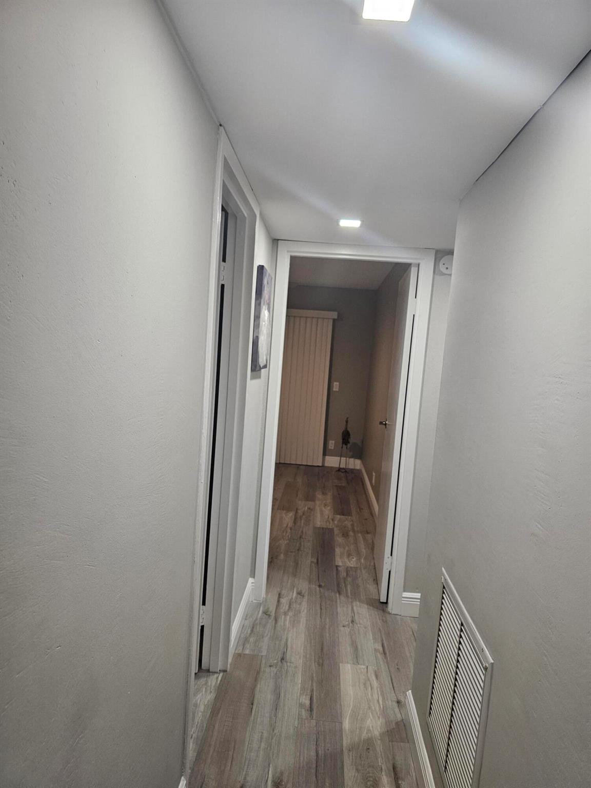 604 W Saxony M Lane W Unit: 604