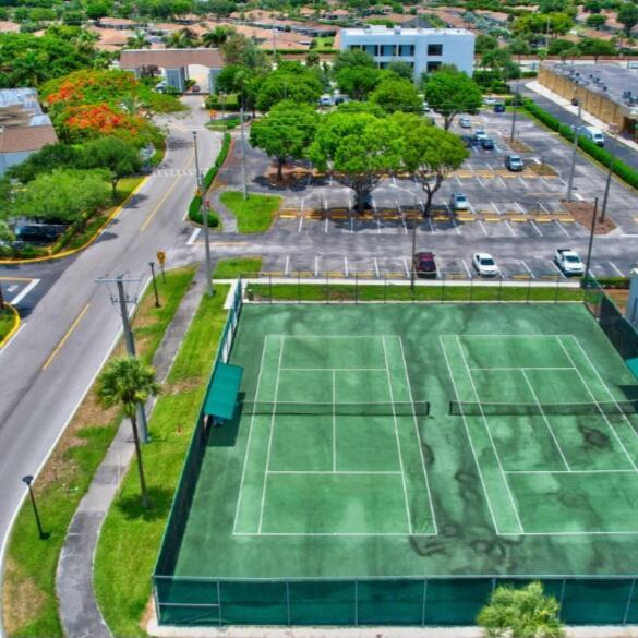 604 W Saxony M Lane W Unit: 604