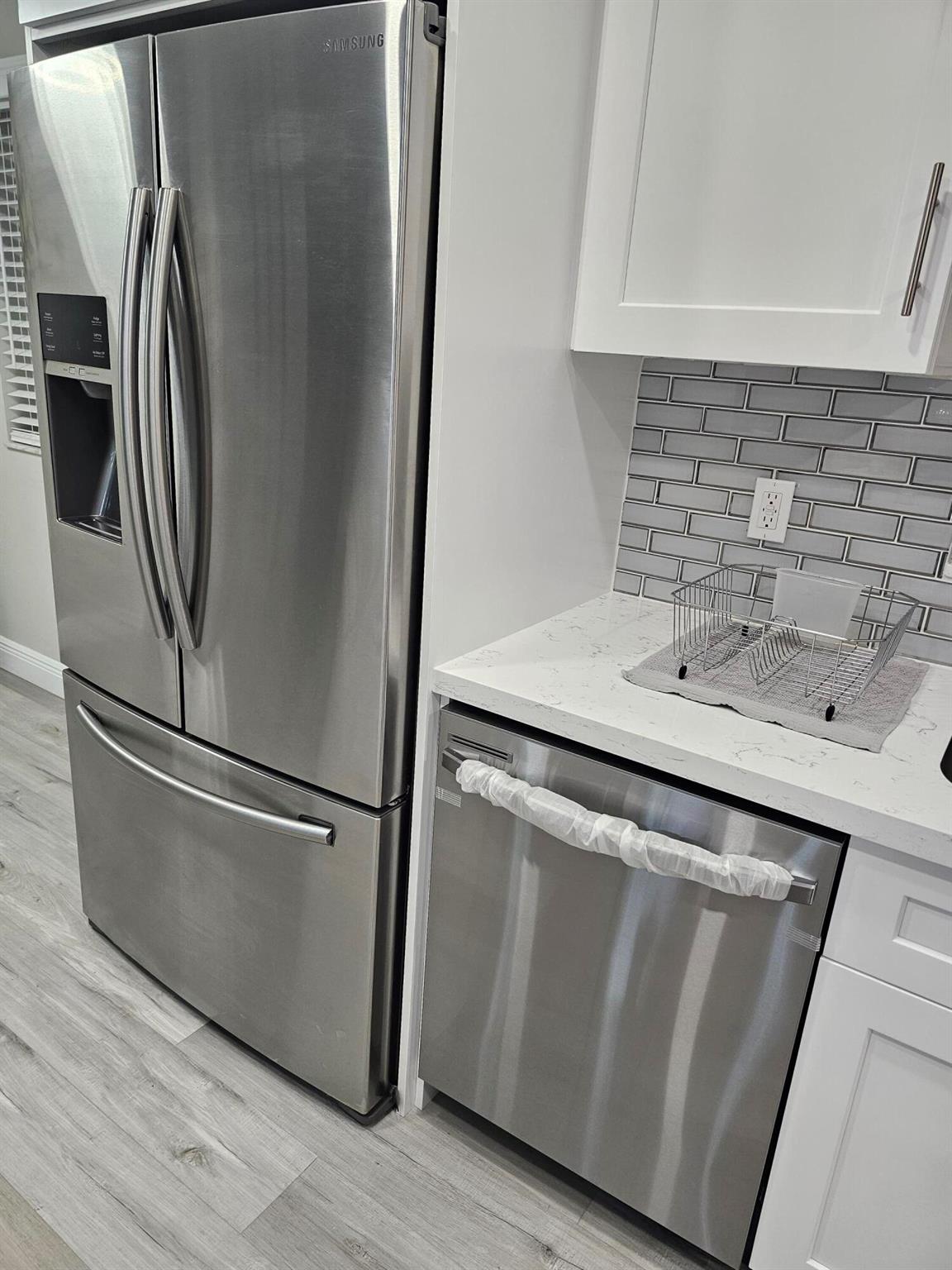 604 W Saxony M Lane W Unit: 604