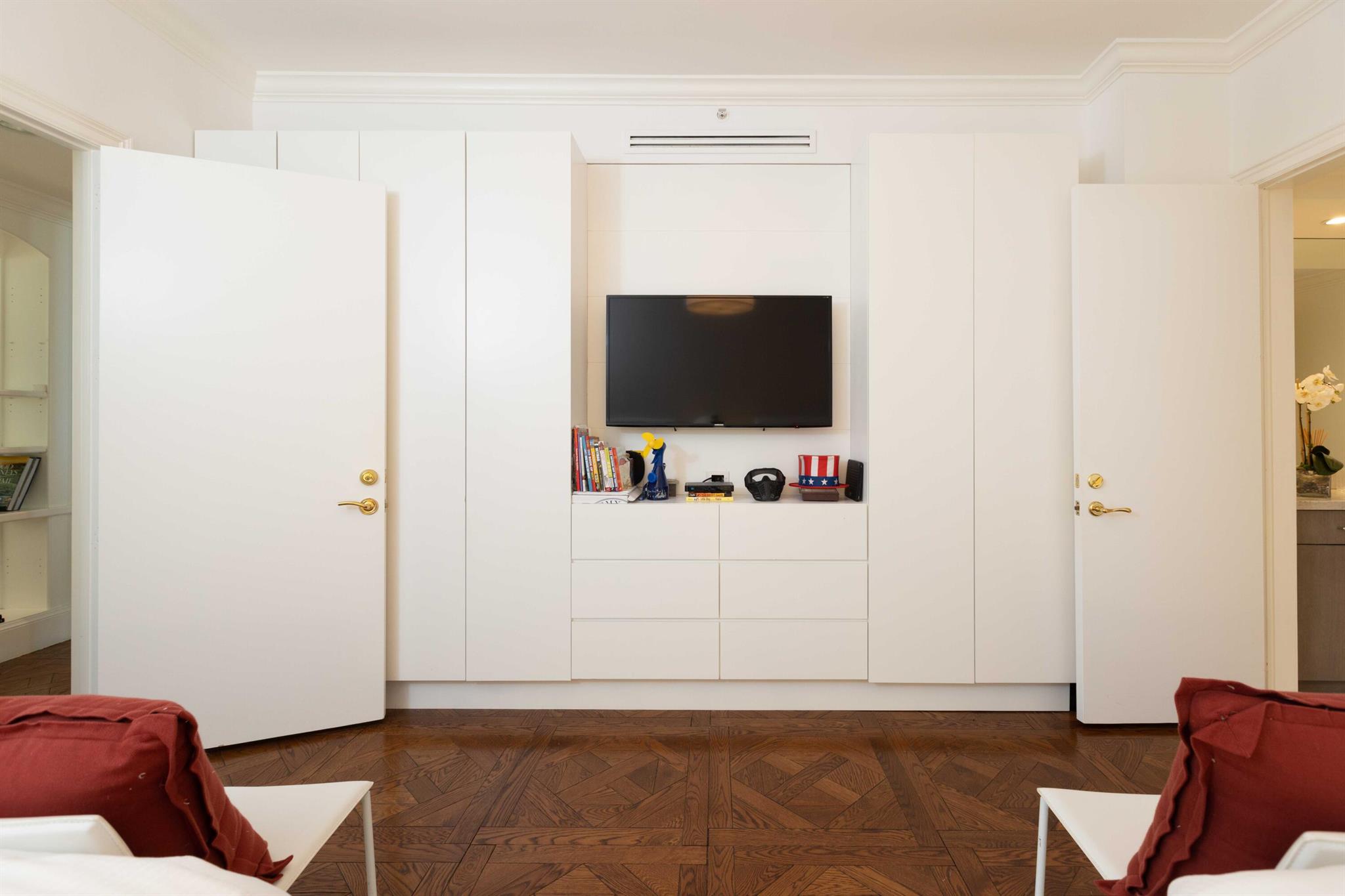 500 SE 5th Avenue Unit: 402s