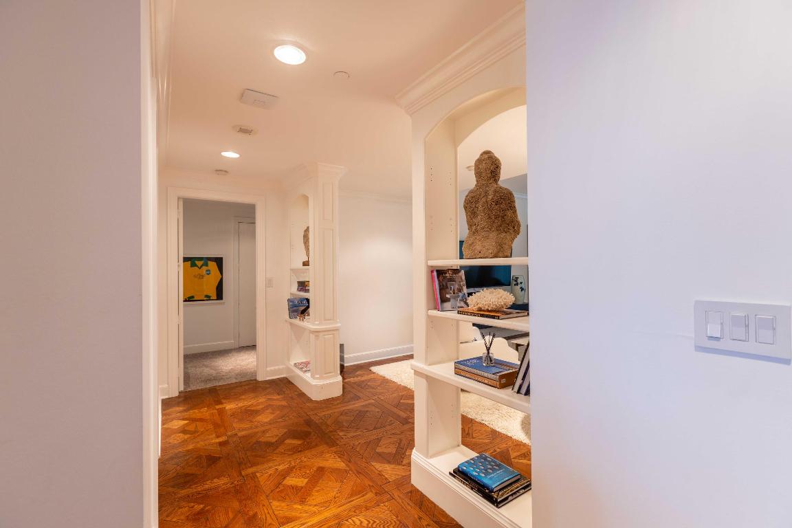 500 SE 5th Avenue Unit: 402s