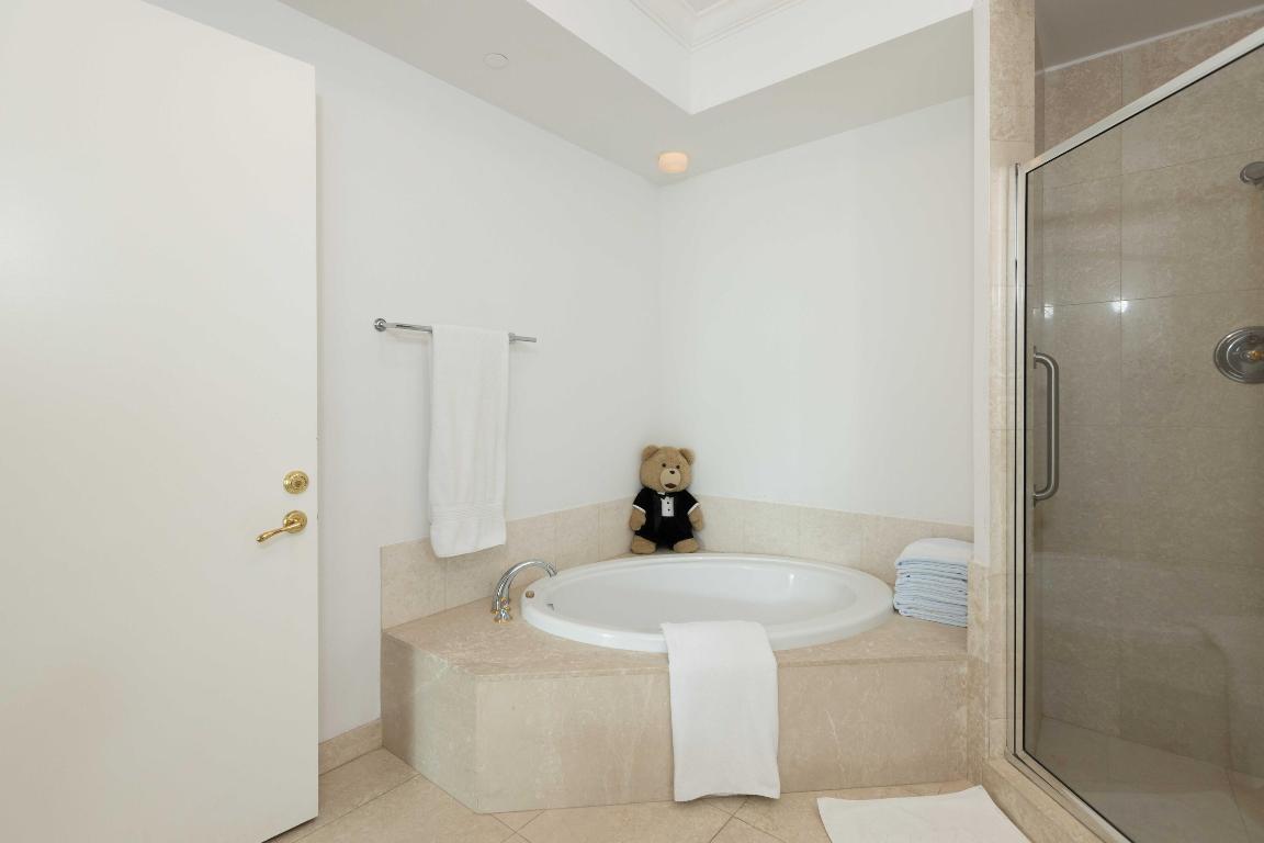 500 SE 5th Avenue Unit: 402s