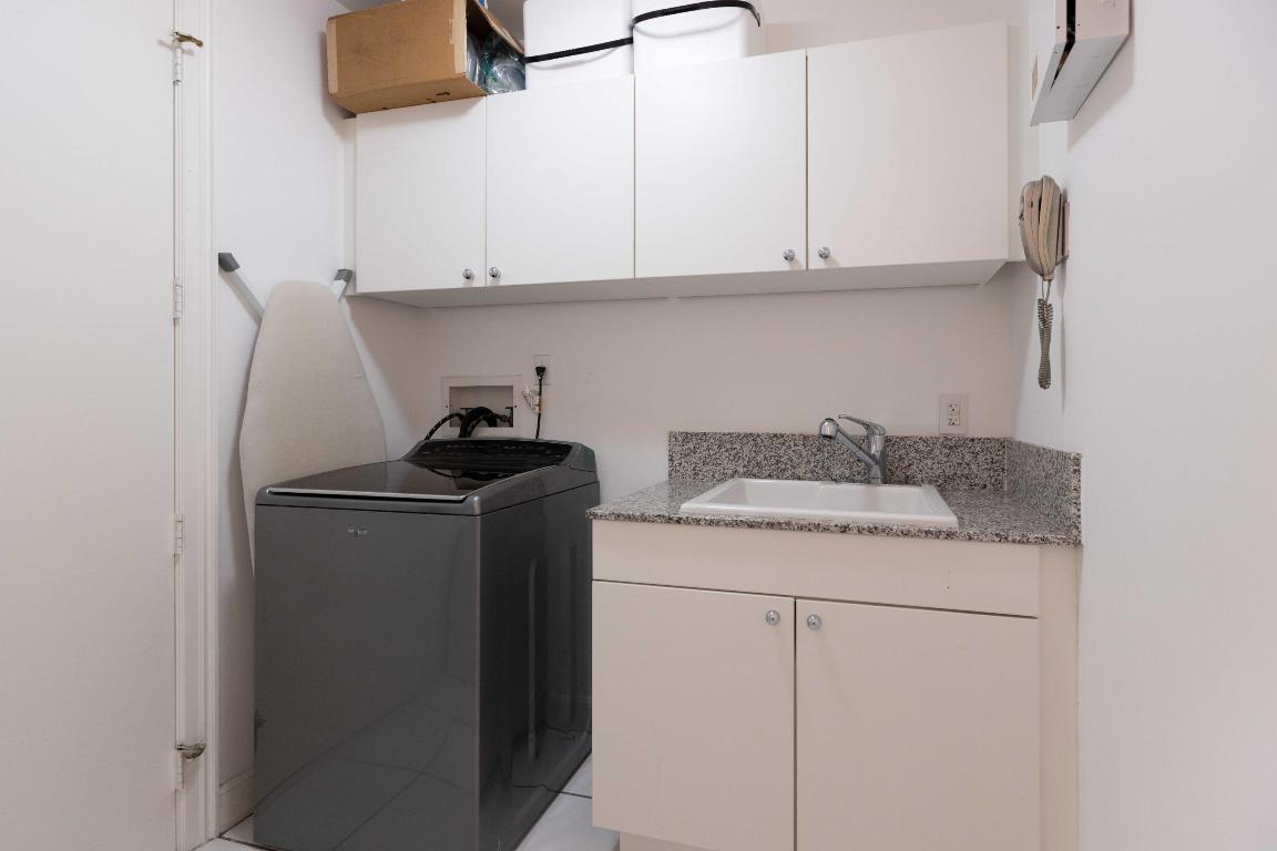 500 SE 5th Avenue Unit: 402s