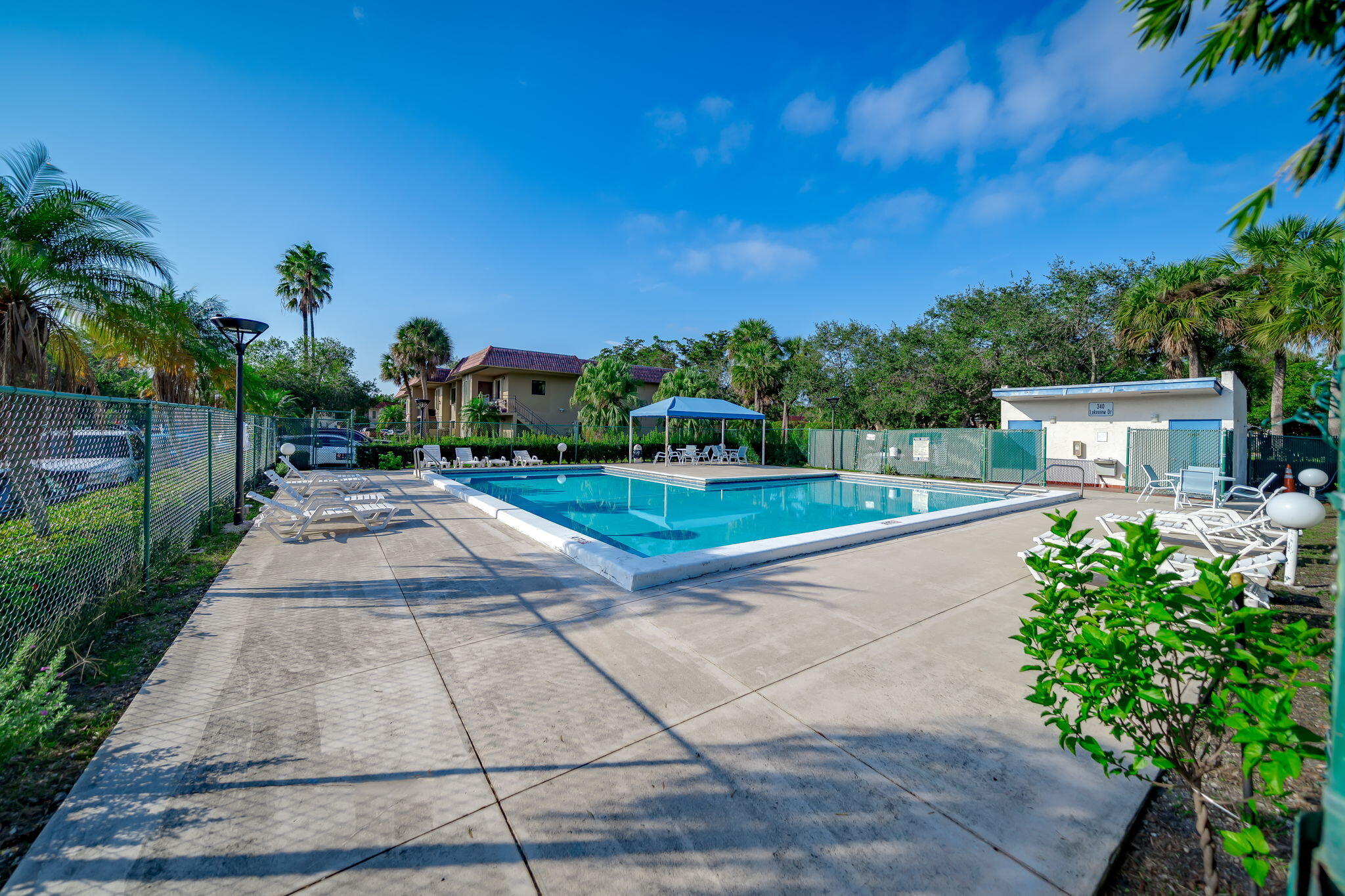 310 Lakeview Drive Unit: 102