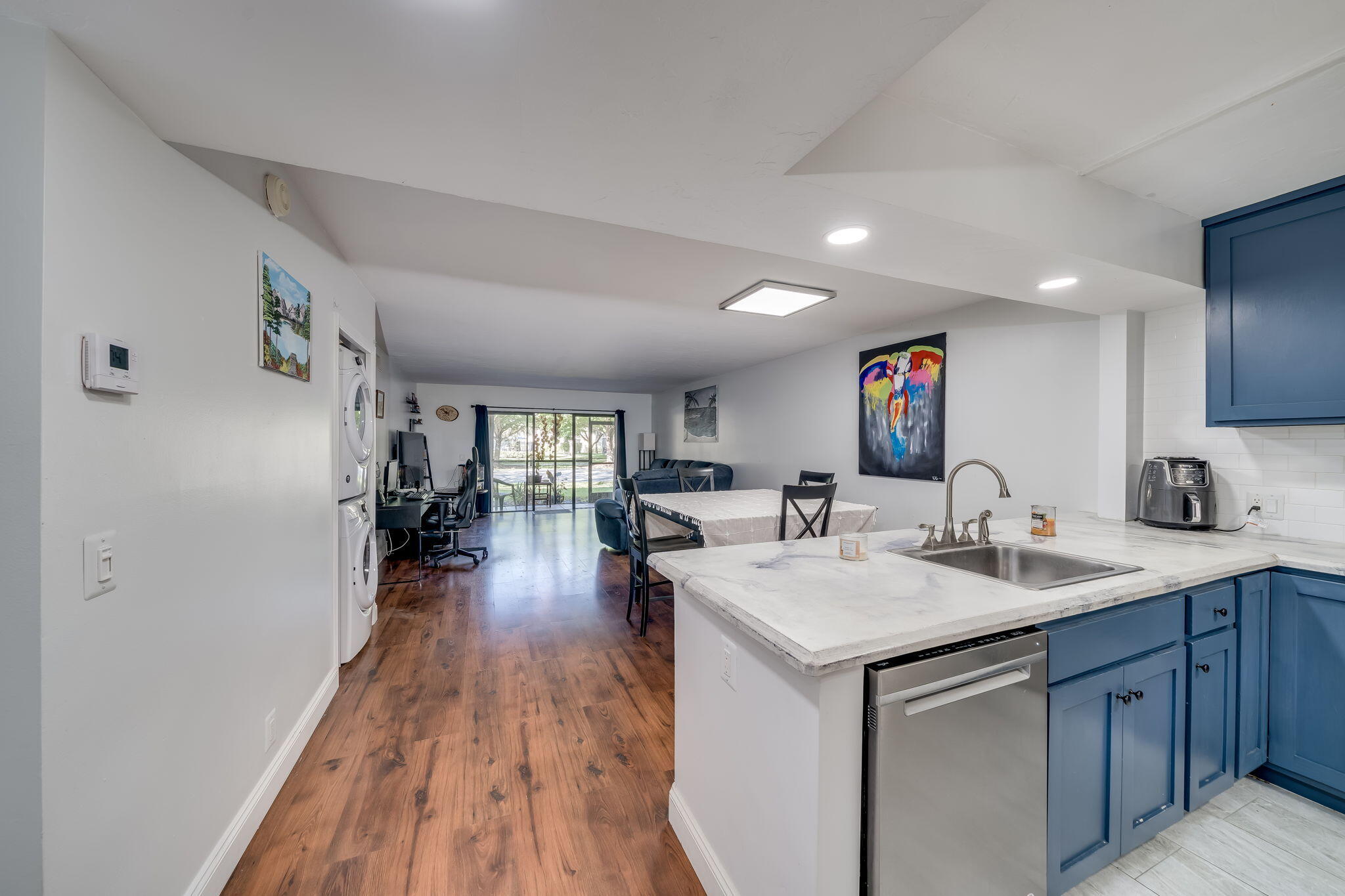 310 Lakeview Drive Unit: 102