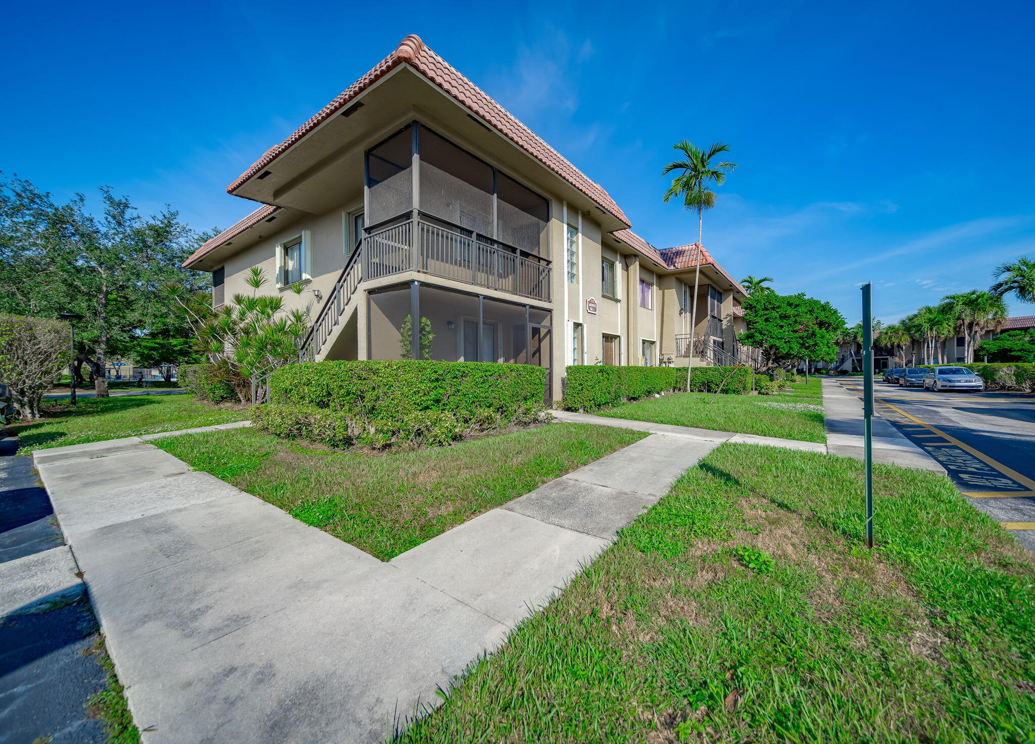 310 Lakeview Drive Unit: 102