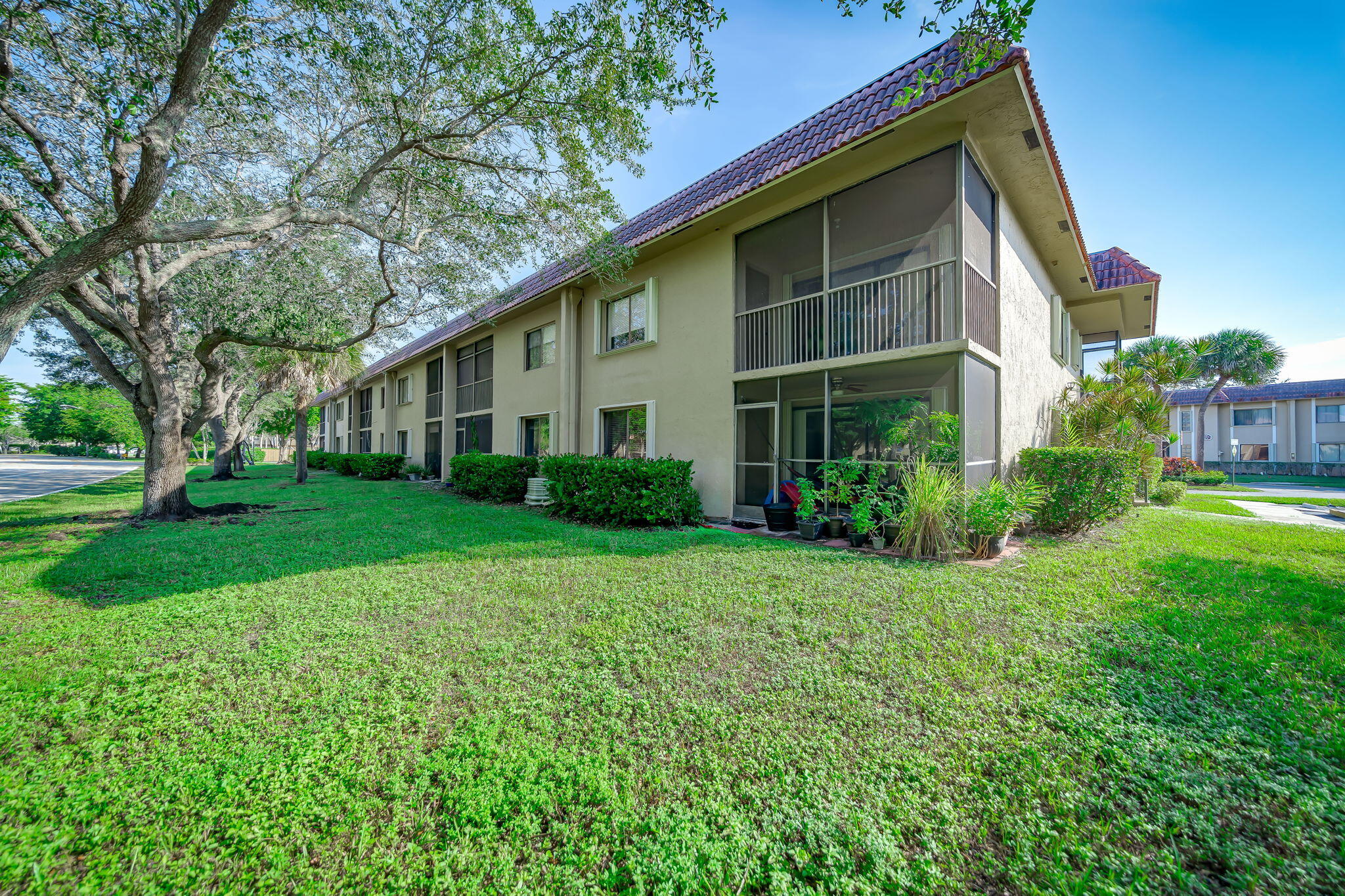 310 Lakeview Drive Unit: 102