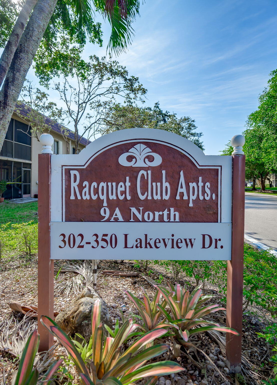 310 Lakeview Drive Unit: 102