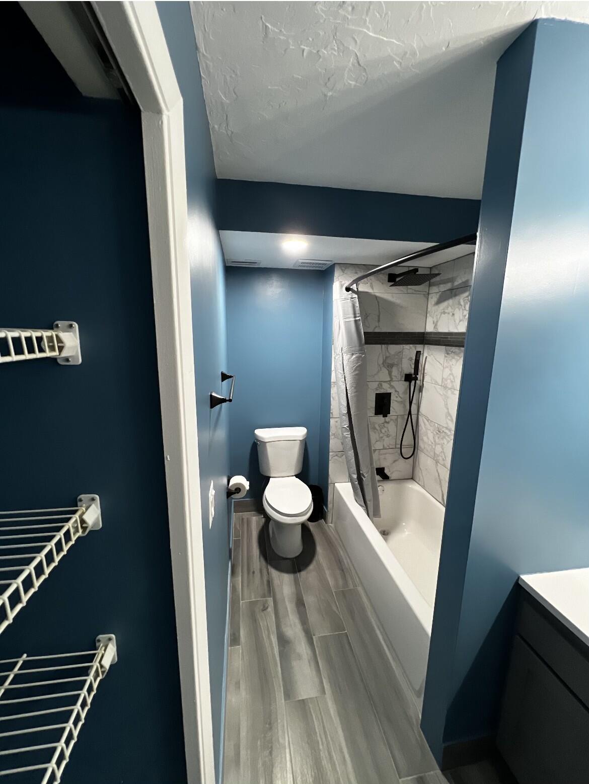 310 Lakeview Drive Unit: 102